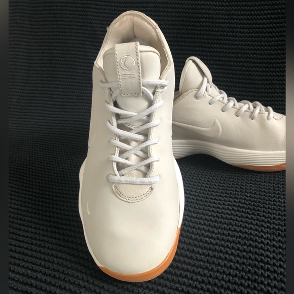 Nike Hyperdunk 2017 Low, Cream, EUC, Sz 8 Rare - Picture 6 of 13